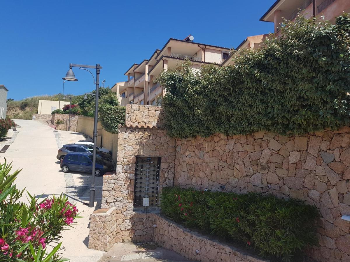 Residence Pala Stiddata Trinità dʼAgultu Exterior foto