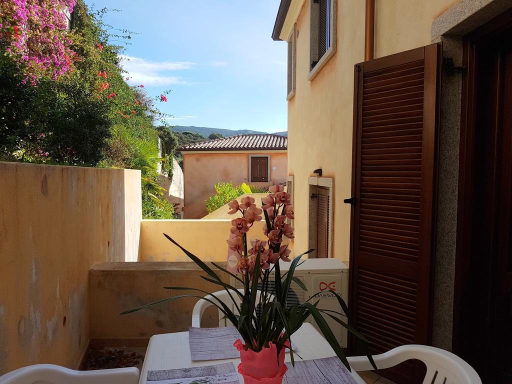 Residence Pala Stiddata Trinità dʼAgultu Exterior foto