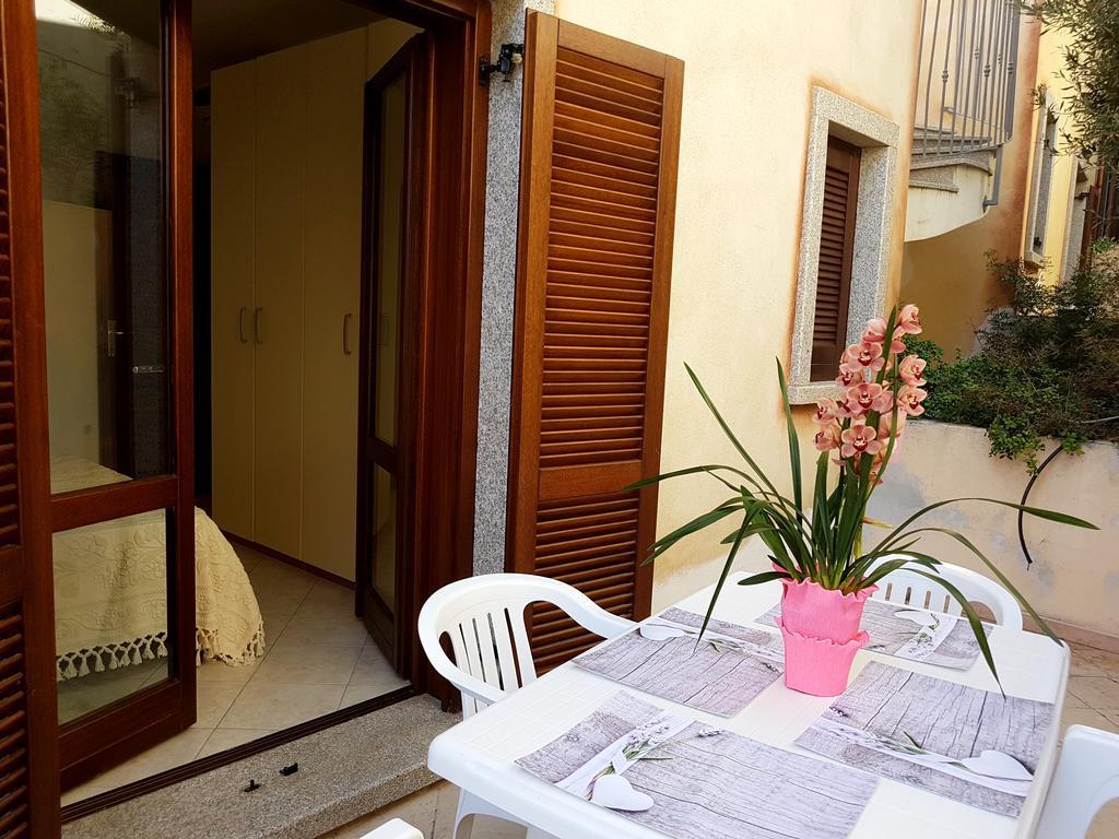 Residence Pala Stiddata Trinità dʼAgultu Exterior foto
