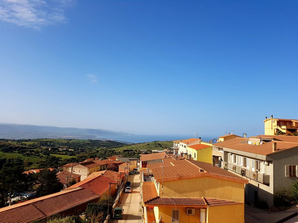 Residence Pala Stiddata Trinità dʼAgultu Exterior foto